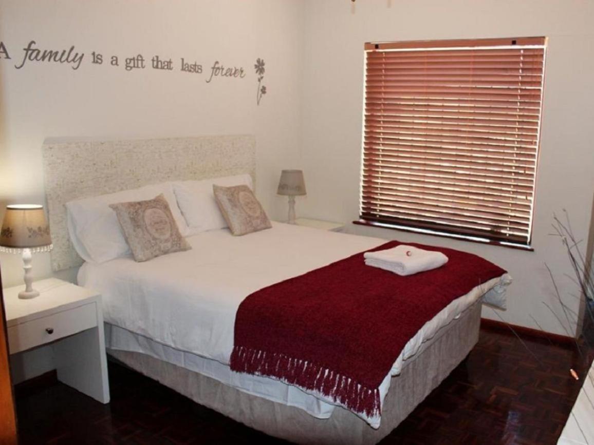 12 On Beach Guest House Saldanha Bay Exterior foto