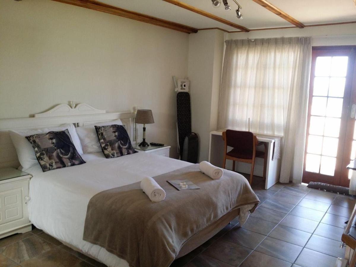 12 On Beach Guest House Saldanha Bay Exterior foto