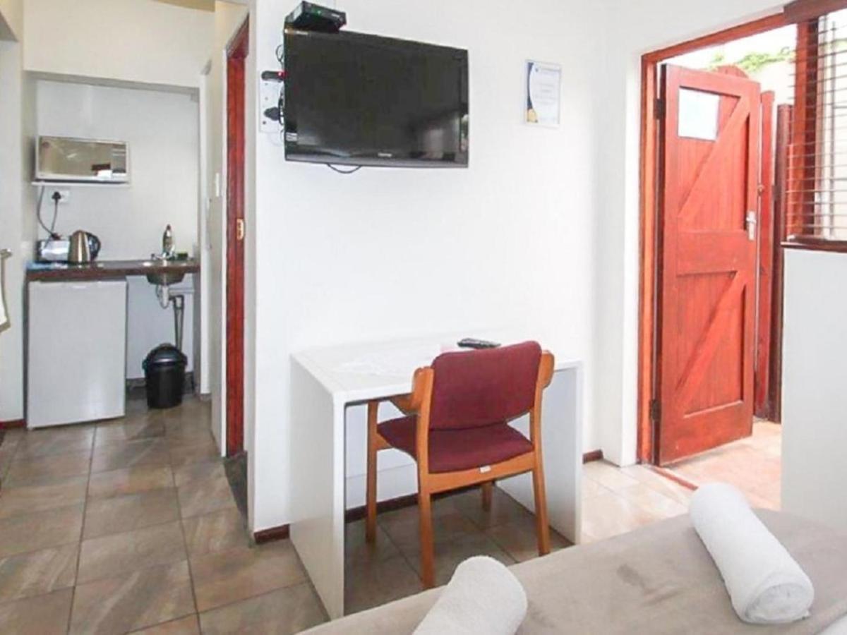 12 On Beach Guest House Saldanha Bay Exterior foto