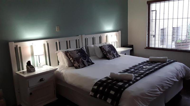 12 On Beach Guest House Saldanha Bay Exterior foto